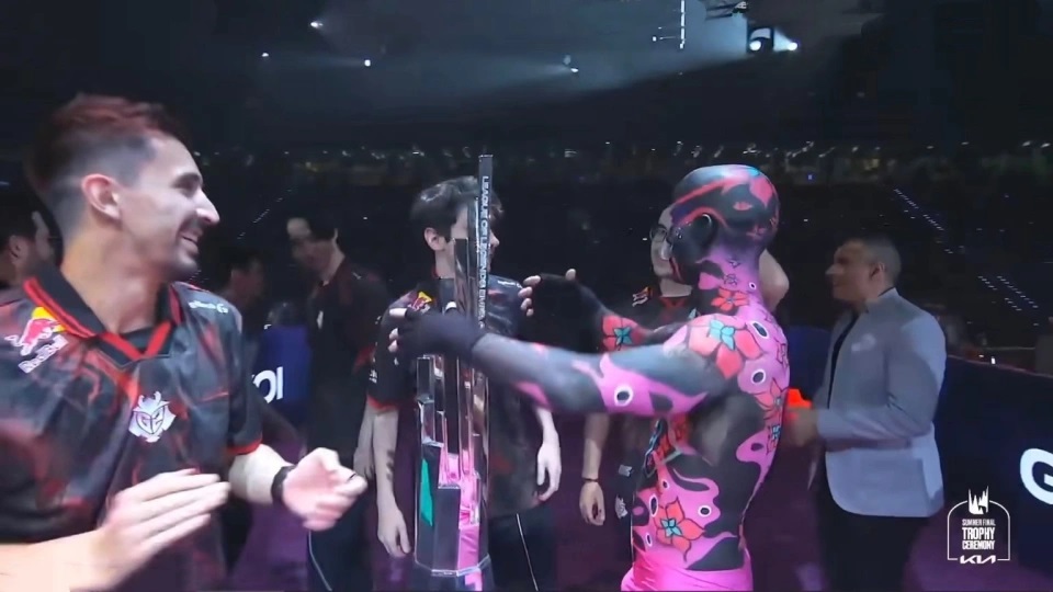 LOL首位联赛15冠王诞生！G2速通MKOI夺冠，S赛种子顺位全部确定